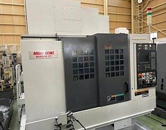 Máy phay cnc Moriseiki NV-5000α1A/40