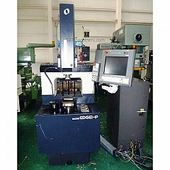 Máy Bắn Tia Lửa Điện CNC Makino EDGE1P