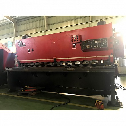 Máy Cắt Tôn Amada H-3013 VHBH-018-02