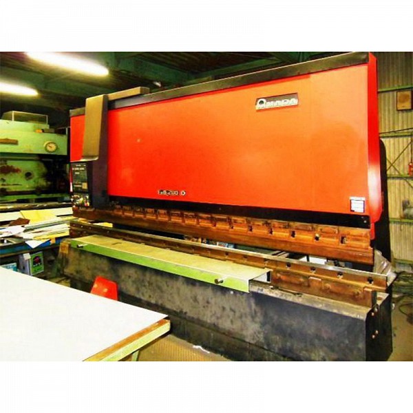 Máy Gia Công Tấm