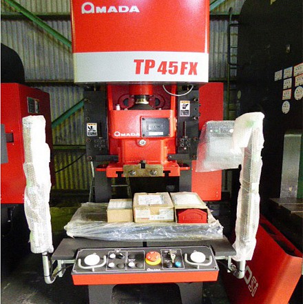 Máy Dập Thủy Lực Amada TP45FX