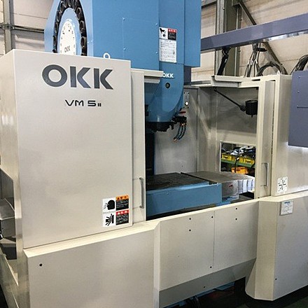 Máy phay đứng OKK VM5 II 1999