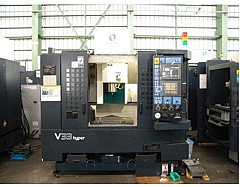 Máy phay đứng Makino V33 2000