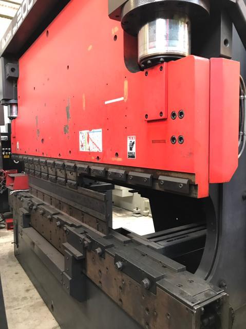 Máy Gia Công Tấm